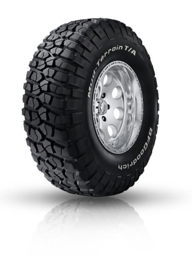 BFGoodrich Mud Terrain KM2 116/113Q